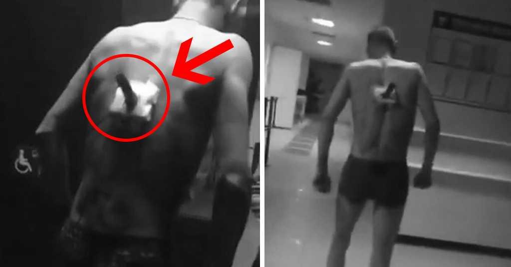 Pria Berjalan dengan Punggung Tertancap Pisau Bikin Geger Dunia Maya