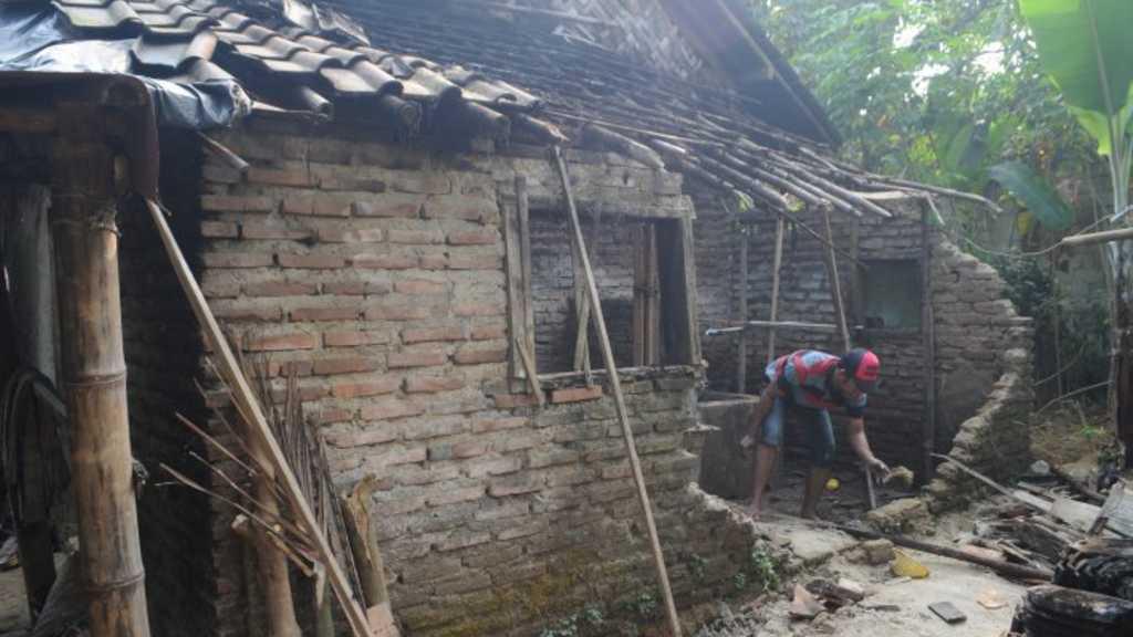 Belasan Rumah Rusak Akibat Gempa Banten, Warga Minta Bantuan Pemerintah