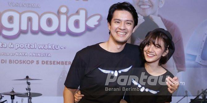 Beperan Sebagai Kekasih di FIlm, Morgan Oey dan Sheila Dara Pacaran?