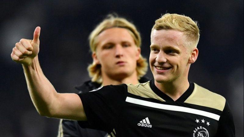 Man United dan Ajax Dilaporkan Sepakati Nilai Transfer Donny van de Beek