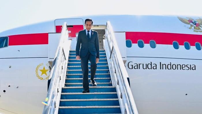 Tempuh 8 Jam Penerbangan, Jokowi Sampai di Kenya