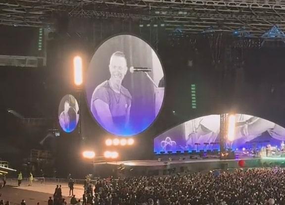 Kocak! Chris Martin 'Coldplay' Jauh-jauh ke Jakarta Cuman Mau Pinjam Duit Seratus