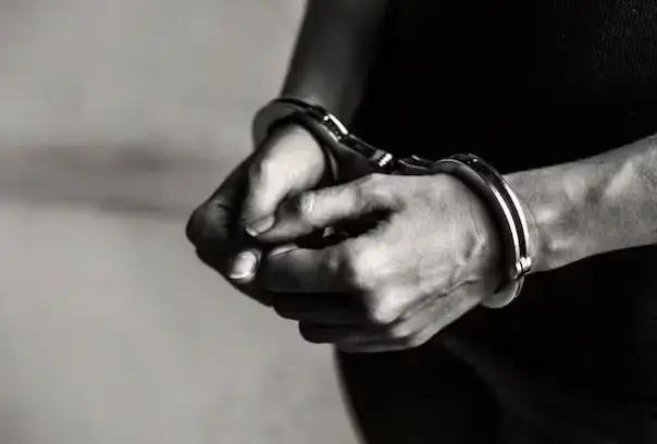 Wanita Penipu Jual Tiket Konser Coldplay Ditangkap Polisi di Jogja