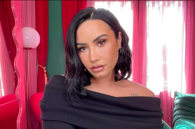 Demi Lovato Bagikan Kisahnya saat Jalani Perawatan Kesehatan Mental