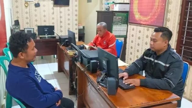 Cuma gegara Kesal Pria Malang Paku Kucing di Pohon hingga Mati