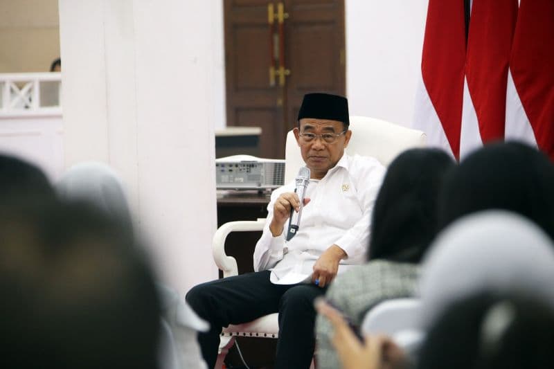 Menko PMK Tegaskan Bansos Tidak Lagi Diberikan dalam Bentuk Fisik