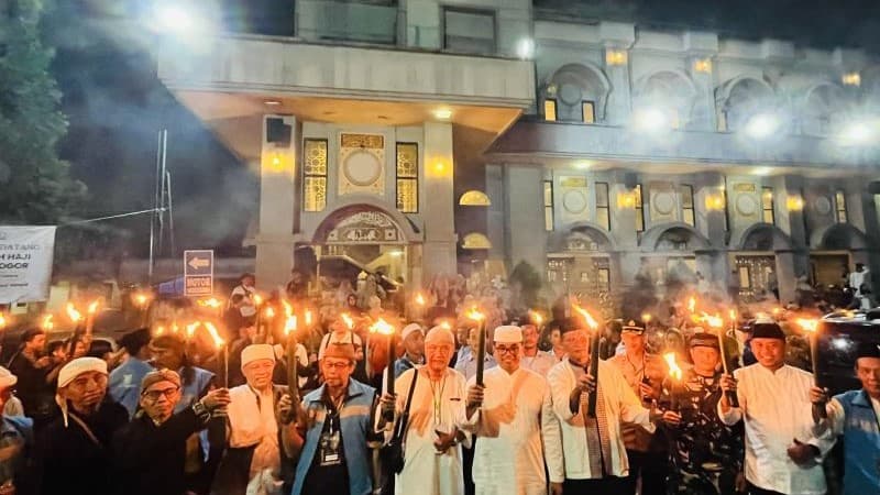 1.500 Peserta Ramaikan Pawai Obor Tahun Baru Islam di Kota Bogor