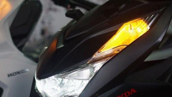 Lampu Sein Motor Tak Mau Hidup 1? Ini Penyebabnya
