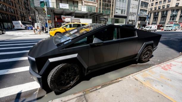 Tesla Setop Terima Pesanan Cybertruck Termurah, Ini Gantinya!