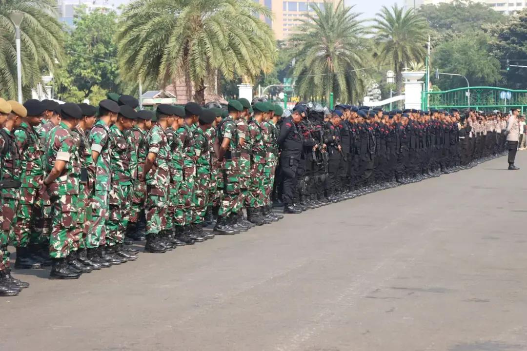 1.273 Personel Gabungan Diterjunkan ke Jalan Amankan Aksi Demo di MK