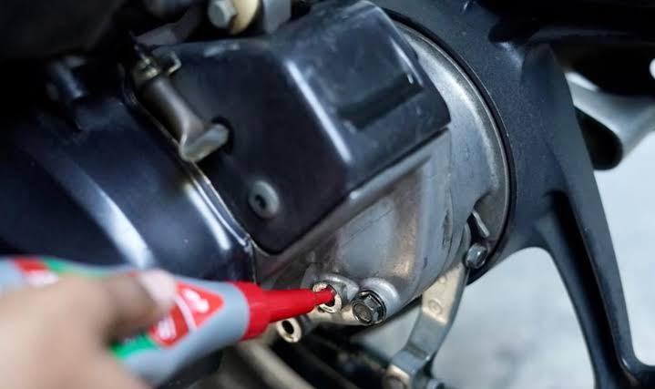 5 Dampak Oli Gardan Kemasukan Air