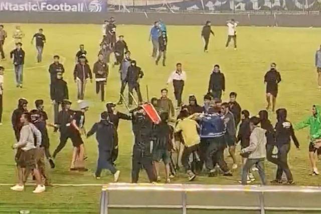 Insiden Kericuhan di Stadion Si Jalak Harupat, PT LIB Bakal Investigasi Manajemen Persib