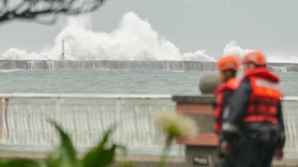 Topan Krathon Hantam Taiwan, Aktivitas Sekolah hingga Perkantoran Diliburkan