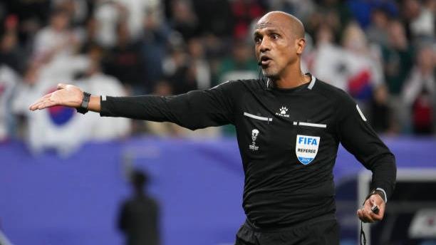 Federasi Sepak Bola Oman Bela Wasit Internasional Ahmed Al Kaf