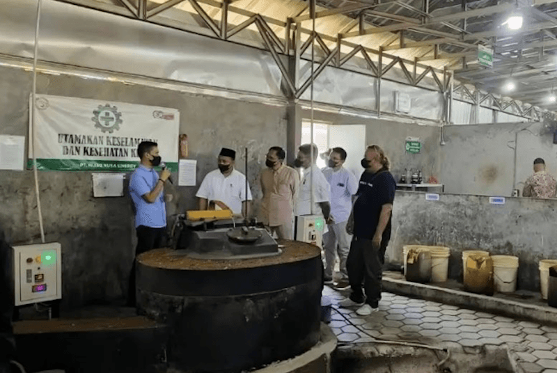 Teknologi FASPOL Berhasil Ubah Sampah Plastik menjadi Bahan Bakar