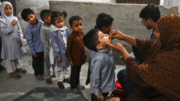 Pakistan Mulai Kampanye Vaksinasi Polio usai Lonjakan Kasus
