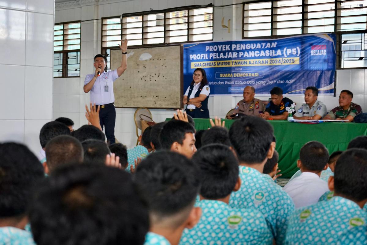 KAI Bandara Gelar Sosialisasi 60 Detik Aman Sampai Tujuan pada Pelajar di Deli Serdang