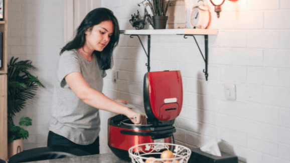Ini 5 Penyebab Nasi Cepat Basi, Bukan karena Rice Cooker!