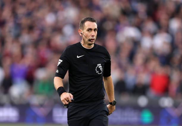 UEFA Skors Wasit David Coote atas Dugaan Pelanggaran Etika