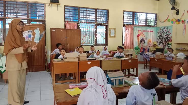 JPPI Dorong Kenaikan Gaji Guru Prioritaskan Tenaga Honorer Non-ASN