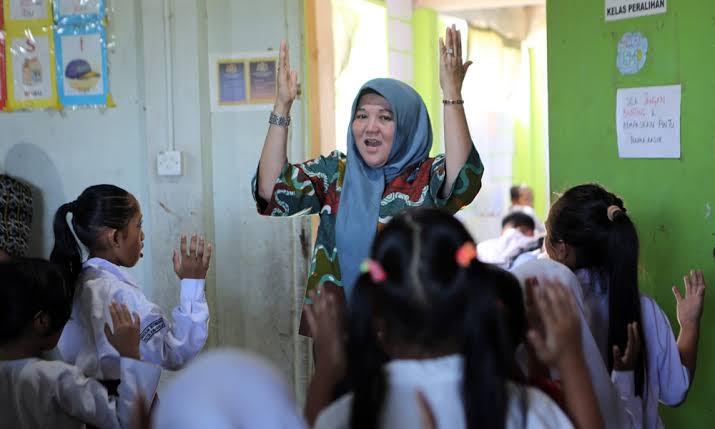 Komisi X Apresiasi Kenaikan Gaji Guru, Dorong Peningkatan Kualitas