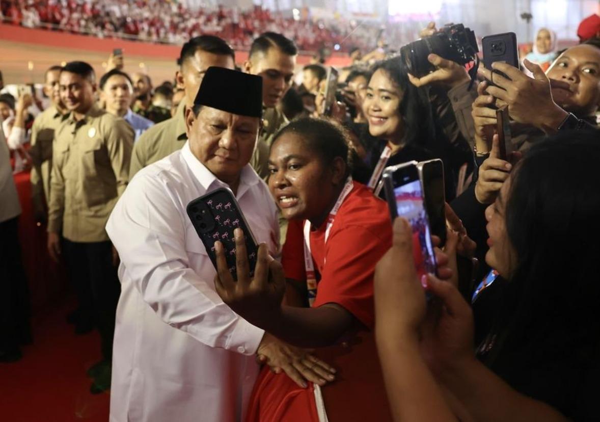Prabowo Umumkan Kenaikan Gaji Guru Tahun 2025: Guru Honorer Dapat Tunjangan Rp 2 Juta