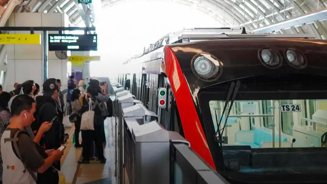 LRT Jabodebek Gangguan, Penyesuaian Jadwal Diterapkan