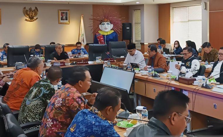 DPRD DKI Jakarta dan Pemprov Sepakati Raperda MRT dan JIEP, Masuk Paripurna 23 Desember