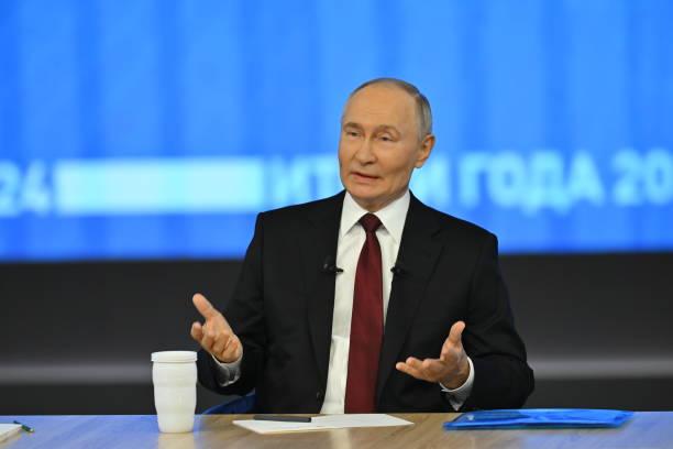 Putin: Jatuhnya Assad Bukan Kekalahan bagi Rusia