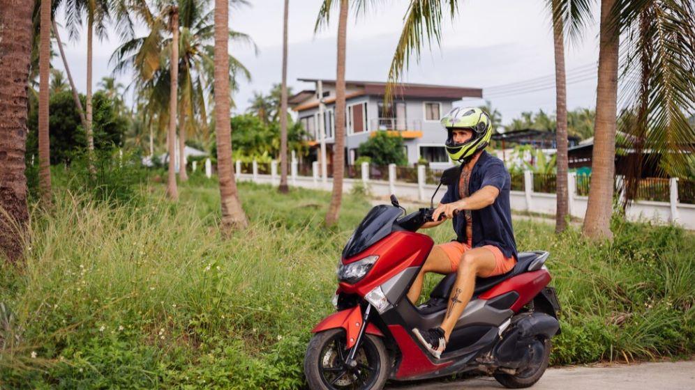 Jangan Salah Ngerem! Ini Cara Aman Berkendara Motor Matic di Turunan saat Mudik Nataru