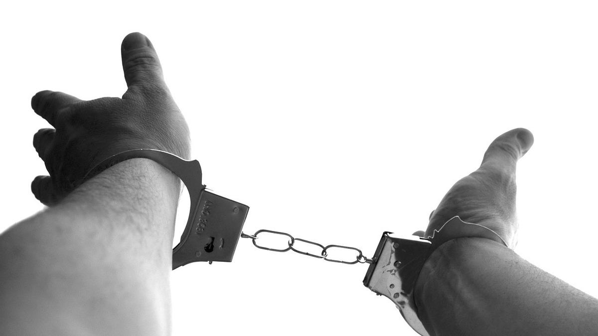 Pengemudi Mercy Mabuk Sebabkan Kecelakaan Beruntun di Surabaya jadi Tersangka