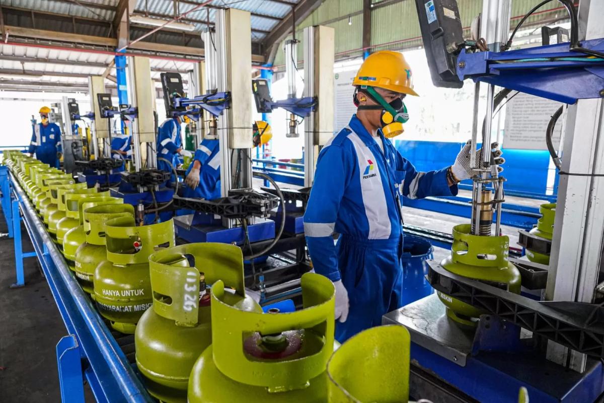 Tinjau SPBE, Menteri Perdagangan Apresiasi Tertib Ukur Pengisian Gas LPG 3 Kg