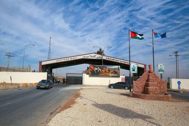 Rezim Assad Runtuh, 18.000 Warga Suriah Pulang Kampung dari Yordania