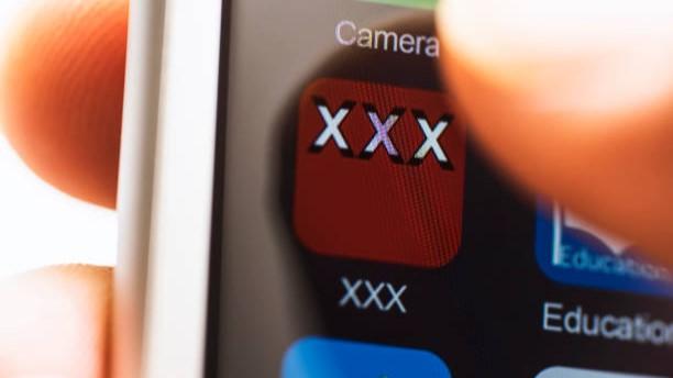 Jual Konten Porno Selama Setahun, Pria di Bekasi Raup Keuntungan Jutaan Rupiah