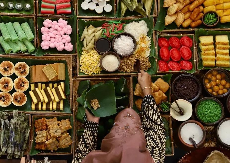 10 Dessert Khas Indonesia yang Tak Boleh Dilewatkan