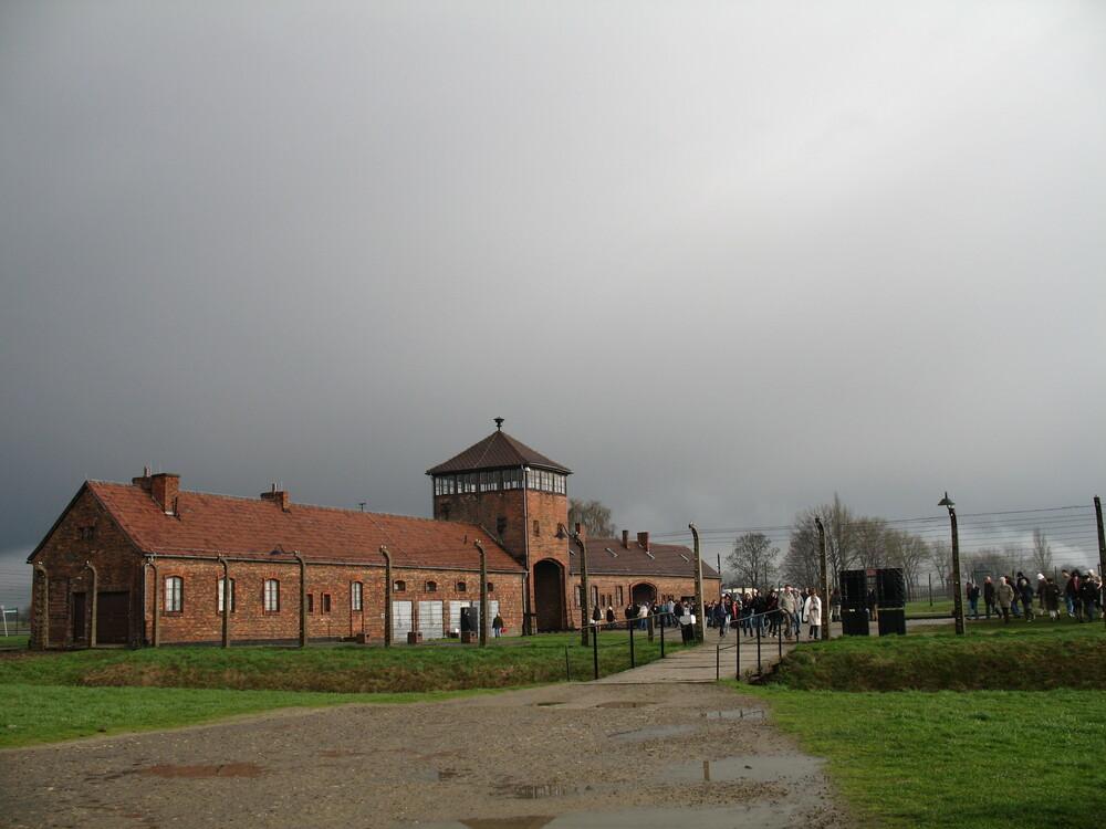 10 Situs Bersejarah Paling Kontroversial di Dunia