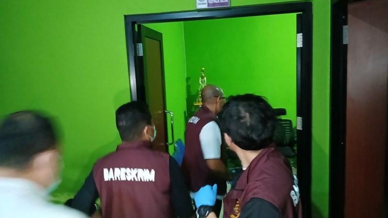 Geledah Kantor-Rumah Sekdes Kohod terkait Pagar Laut Tangerang, 263 Dokumen Disita