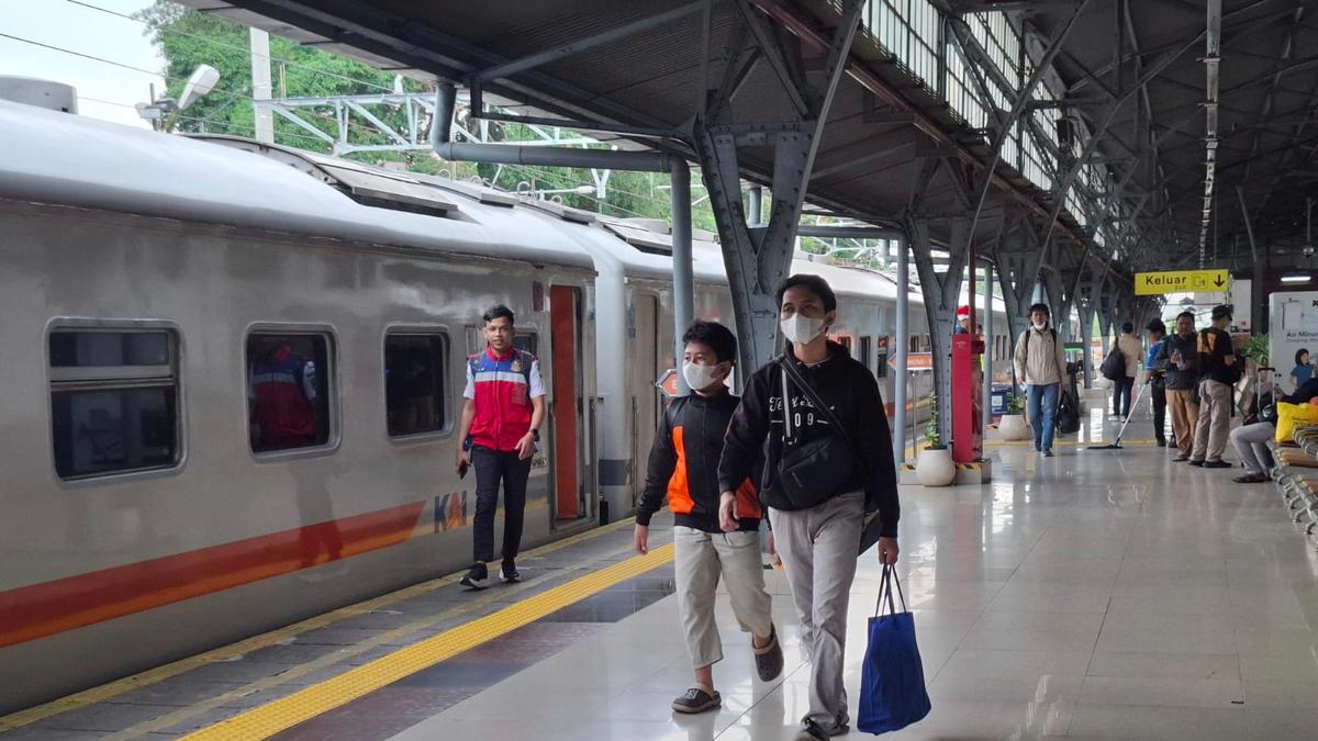 KAI Bersama Kemenhub Operasikan KA PSO Berbagai Rute di Jawa-Sumatera