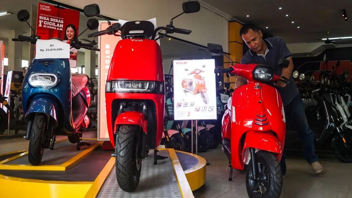 Menperin: Aturan Insentif Motor Listrik 2025 Segera Selesai