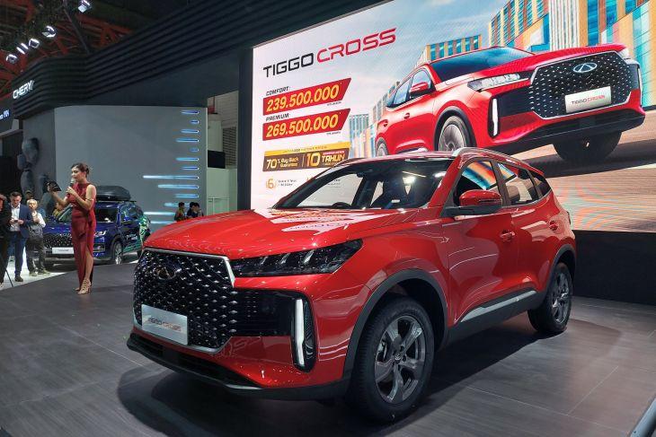 Resmi Diluncurkan di IIMS 2025, Chery Tiggo Cross Dibanderol Rp227 Juta