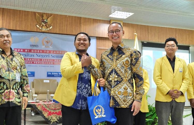 Eddy Soeparno Apresiasi Prabowo Pertahankan Anggaran KIP, Kawal Beasiswa Pendidikan