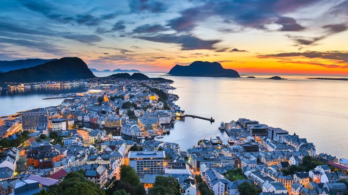 Ålesund, Norwegia: Destinasi Musim Dingin Tersembunyi yang Wajib Dikunjungi