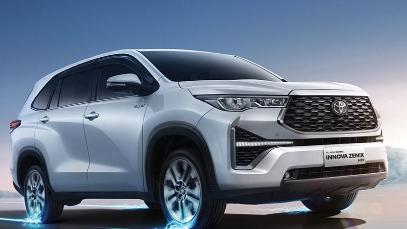 Toyota Raih 2.728 SPK di IIMS 2025, Mobil Innova Zenix Hybrid Paling Diburu