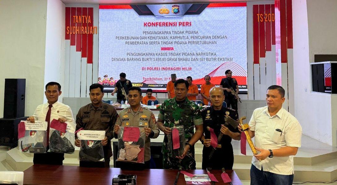 Bea Cukai Tembilahan dan Polres Indragiri Hilir Amankan 3,2 Kilogram Sabu dari Tangan ABK KLM Mutiara Mas