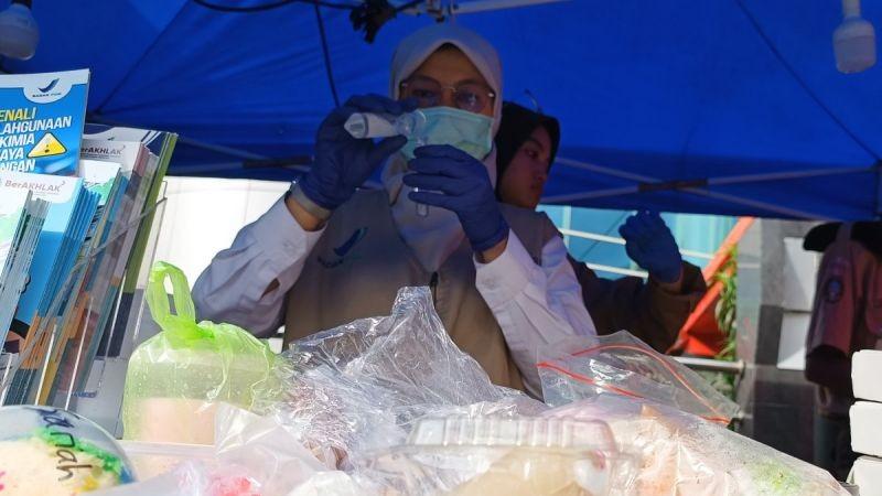 Waduh! BBPOM Temukan Pewarna Sintetis di Bazar Takjil Ramadan Benhil