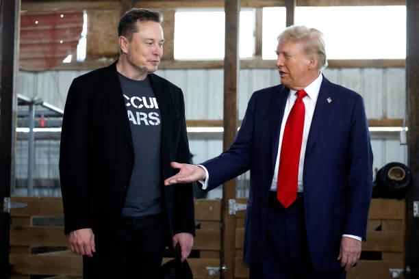 Elon Musk dan Tesla Hadapi Tekanan, Donald Trump Beri Dukungan Penuh