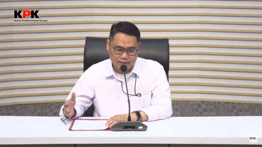 KPK Duga Visi Law Terima Uang Haram SYL