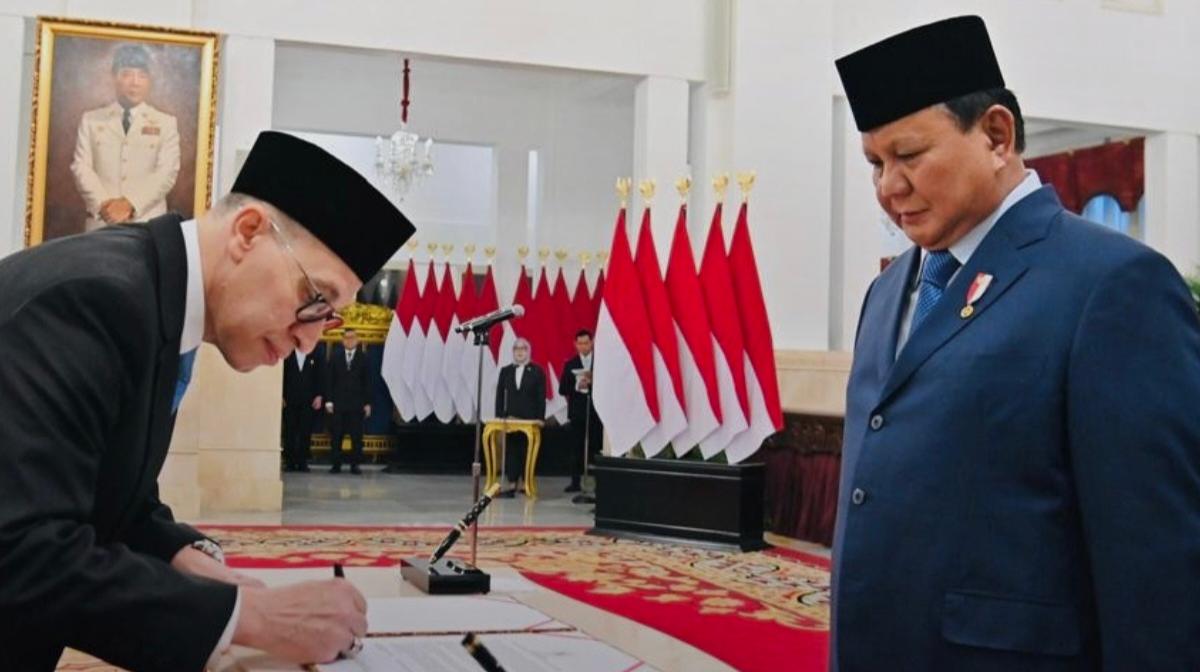 Presiden Prabowo Lantik 31 Duta Besar RI di Istana Kepresidenan