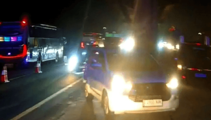 Contraflow Diberlakukan di Tol Japek, Arus Balik Lebaran Capai 685 Ribu Kendaraan
