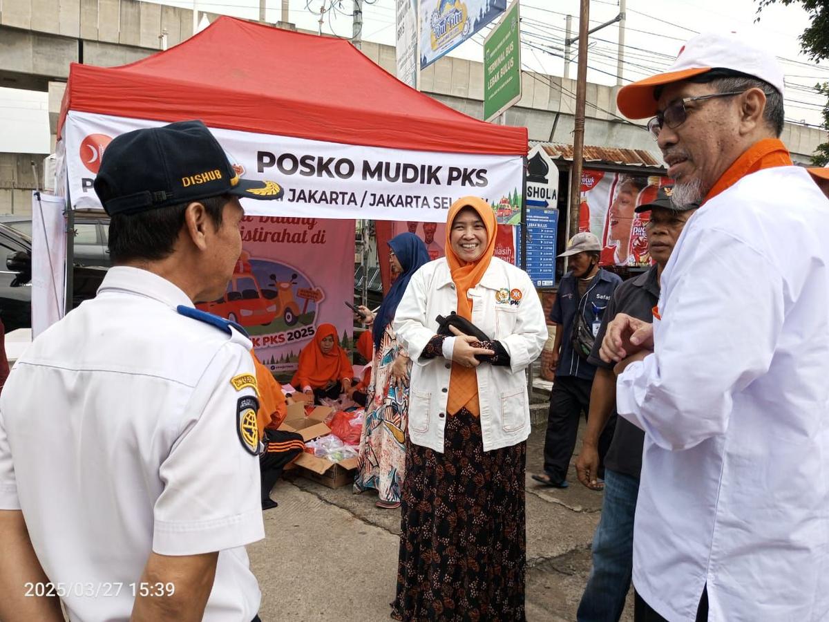 Tinjau Posko Mudik, Kurniasih Dorong Percepat Revitalisasi Terminal Lebak Bulus